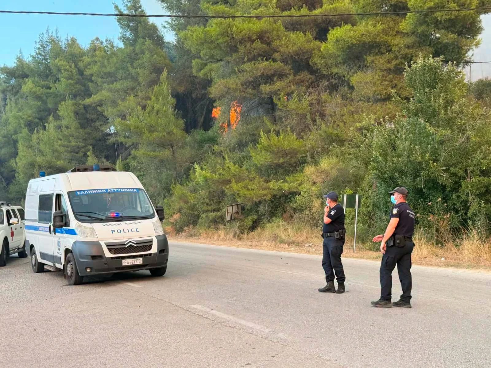 astynomia-fwtia-xalkidiki.jpg?v=0