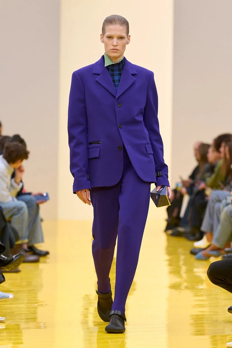 royal-purle-suit.jpg