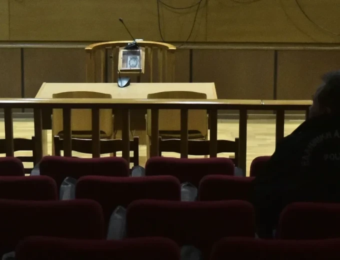 Θεσσαλονίκη: Οκτώ μήνες με αναστολή στον 48χρονο αστυνομικό - Απαγορεύεται να πλησιάσει την 51χρονη