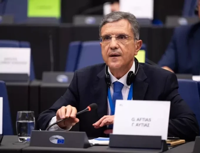 Ντομπρόβσκις σε Αυτιά: «έχουμε θετική αξιολόγηση για παροχή μεγαλύτερης δημοσιονομικής ευελιξίας»