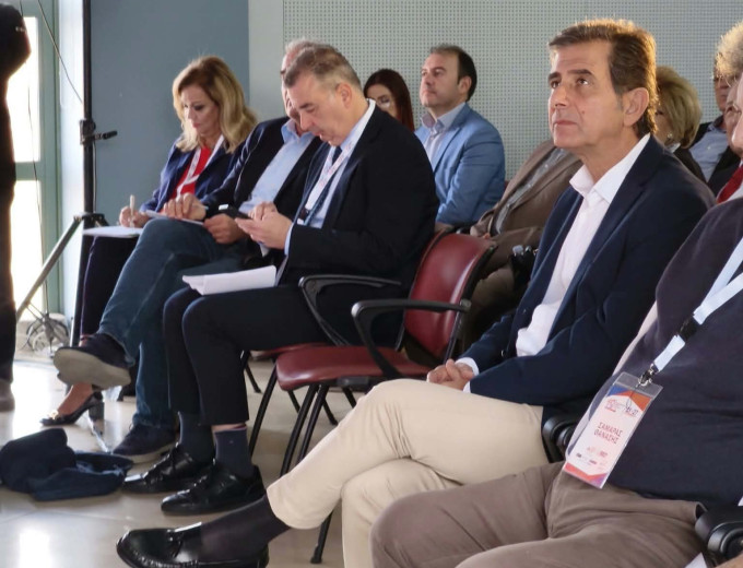 Η ελληνική γλώσσα και η περιβαλλοντική κρίση στο επίκεντρο της δημοσιογραφίας