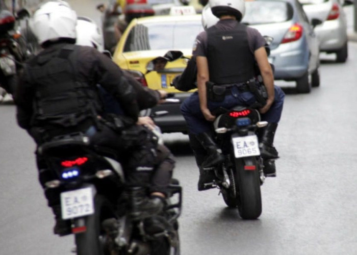 ΑΝΔΡΑΣ ΑΠΕΙΛΕΙ ΝΑ ΠΕΣΕΙ ΣΤΟ ΚΕΝΟ ΣΤΗΝ ΟΜΟΝΟΙΑ!