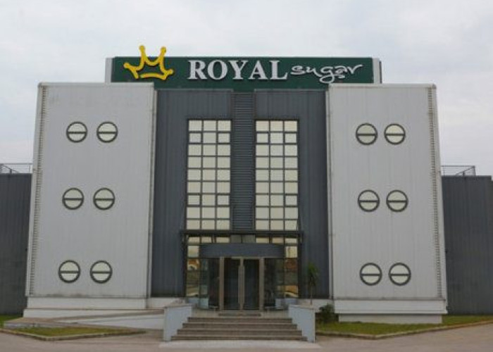 ΕΒΖ: ΠΙΣΩ ΑΠΟ ΤΗ ROYAL SUGAR TO ΑΚΡΙΒΟ ΟΙΚΟΠΕΔΟ ;;