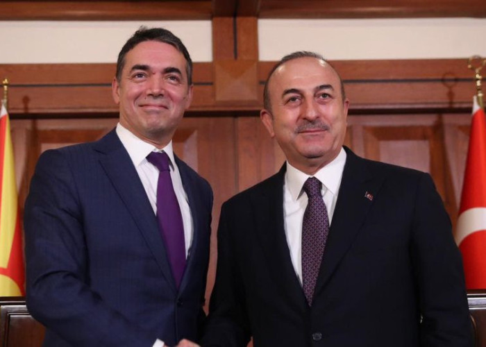 ΤΣΑΒΟΥΣΟΓΛΟΥ ΓΙΑ ΣΚΟΠΙΑ: ΣΥΝΕΧΙΖΟΥΜΕ ΝΑ ΑΝΑΓΝΩΡΙΖΟΥΜΕ ΤΗ ΧΩΡΑ ΜΕ ΤΟ ΣΥΝΤΑΓΜΑΤΙΚΟ ΤΗΣ ΟΝΟΜΑ!