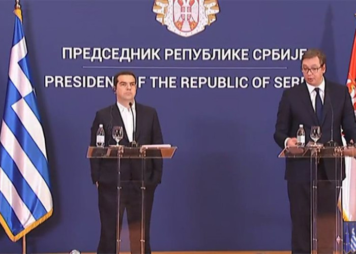 H ΓΛΩΣΣΑ ΤΟΥ ΣΩΜΑΤΟΣ ΠΡΟΔΩΣΕ ΠΑΛΙ ΤΟΝ ΤΣΙΠΡΑ: ME TA XEΡΙΑ ΣΤΙΣ ΤΣΕΠΕΣ ΣΤΙΣ ΔΗΛΩΣΕΙΣ ΜΕ ΤΟΝ ΣΕΡΒΟ ΠΡΟΕΔΡΟ!