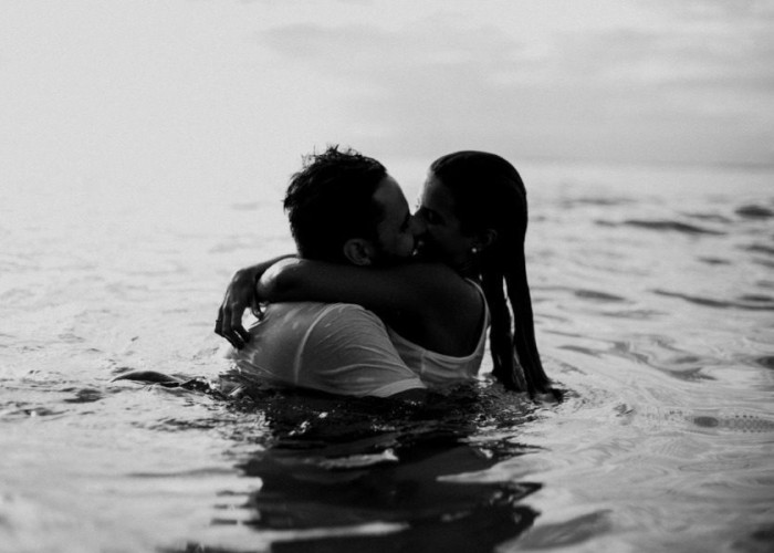 Σημάδια που δείχνουν ότι φοβάσαι την οικειότητα