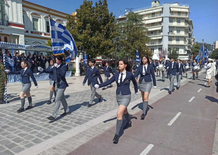 Έγιναν οι παρελάσεις σε όλο το Νομό: Με σύμμαχο τον καλό καιρό