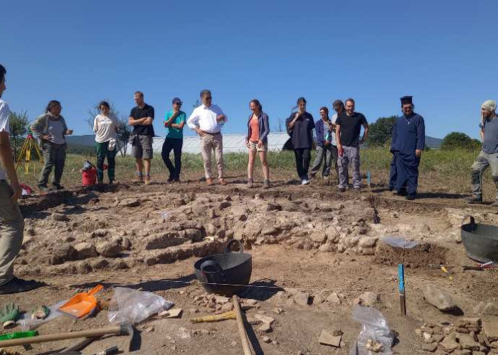 Έλληνες και Γάλλοι με την υποστήριξη του Δήμου Βισαλτίας: Ξεκίνησαν την αρχαιολογική έρευνα στην αρχαία πόλη της Τερπνής