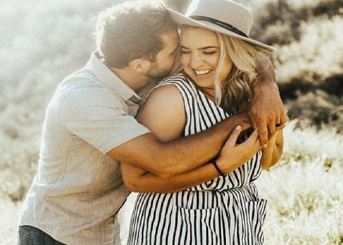 Εκείνη με παραπανίσια κιλά κι αυτός με κοιλιακούς πέτρα: Ένα διαφορετικό ζευγάρι στέλνει το πιο δυνατό μήνυμα