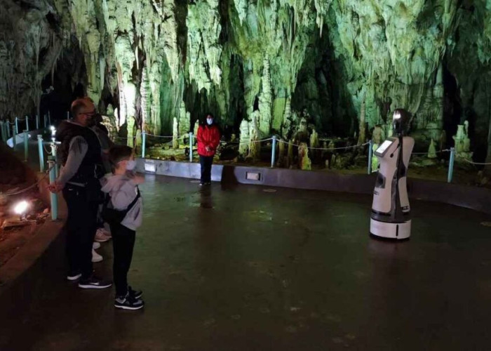 Μπράβο στο Δ.Σ του Σπηλαίου Αλιστράτης- 5.000 επισκέπτες ξεναγήθηκαν τα Χριστούγεννα!