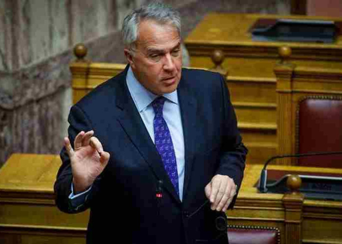 Ο υπουργός Εσωτερικών Μάκης Βορίδης: Αρνητικός στο ενδεχόμενο μονιμοποίησης συμβασιούχων