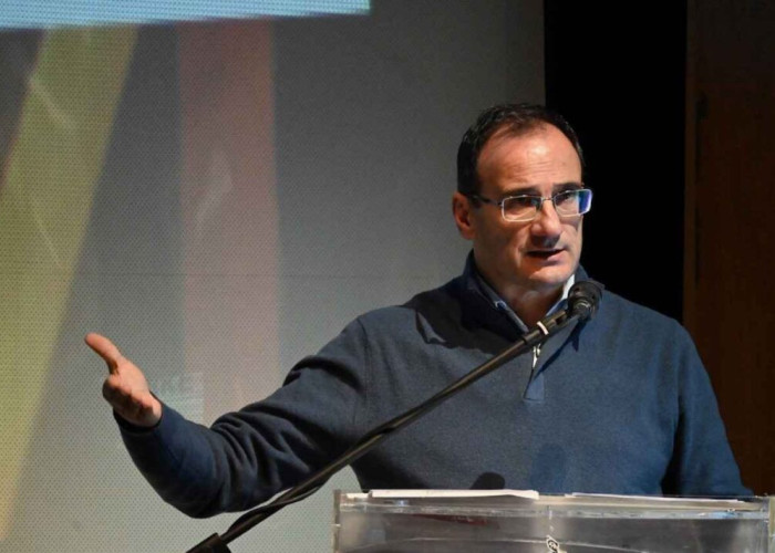 Αλέξανδρος Χρυσάφης: Η πολιτεία να δώσει πόρους για τα σχολεία!