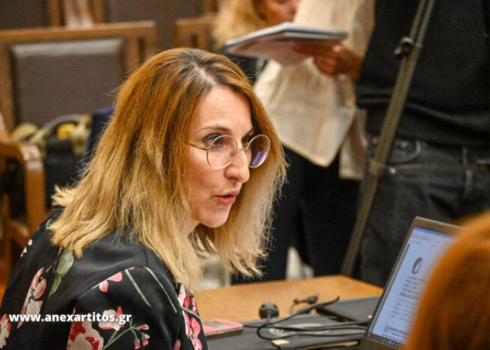 Θένια Χαραλαμπίδου:3+1 «χάρες» σε ένα μόνο Δημοτικό Συμβούλιο!
