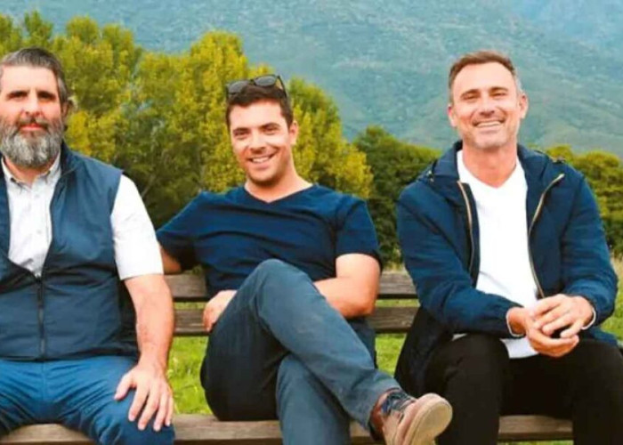Καπουτζίδης – «Σέρρες»: «Το να γράψω τον 2ο κύκλο χωρίς τον Πάνο είναι ό,τι πιο δύσκολο έχω κληθεί να κάνω» (ΒΙΝΤΕΟ)