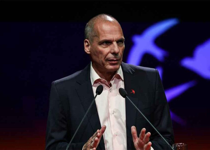 Αυτοκαταστροφικός ο Βαρουφάκης;