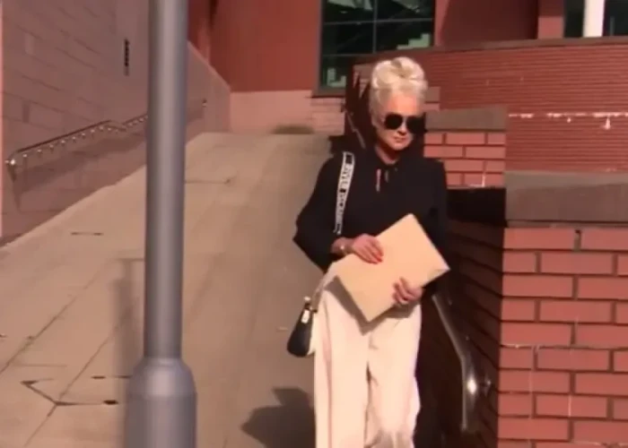 Βρετανίδα νοσοκόμα νάρκωνε ασθενείς για να μην την ενοχλούν κι έκανε… πλάκα με συνάδελφο – «Θα κοιμάται για μια εβδομάδα»