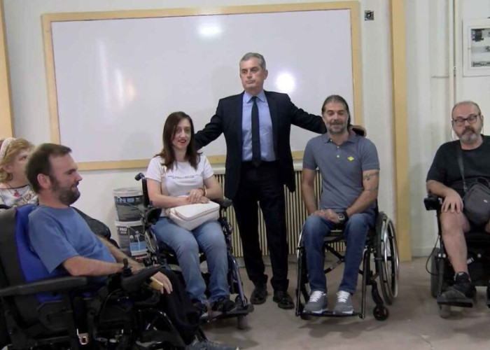 Μετά από αίτημα στον Σπυρόπουλο απέκτησε επιτέλους γραφεία ο Σύλλογος Κινητικά Αναπήρων Ν. Σερρών