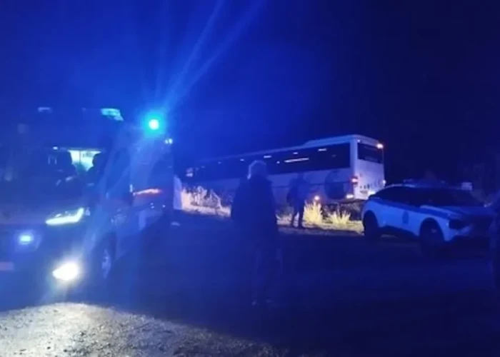 Νεκρóς ο 47χρονος οδηγός του ΚΤΕΛ που έπαθε ανακοπń και παραλiγο να ρiξει το λεωφoρεiο σε γκρεμó