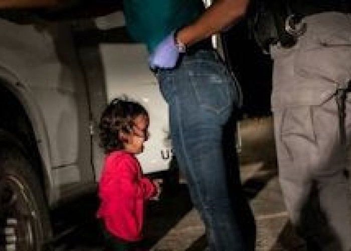 Η φωτογραφία της χρονιάς που έκανε όλη την υφήλιο να γονατίσει