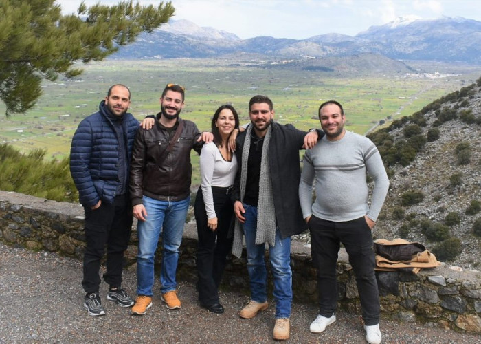 Οι 5 φίλοι που προσπαθούν να μεταμορφώσουν το Ηράκλειο σε προσβάσιμη πόλη!