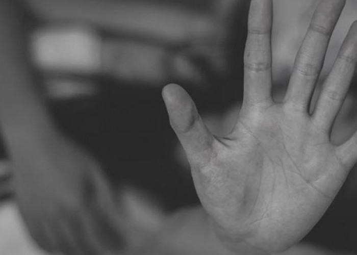 Φρίκη στο Βόλο: «Μου έριξε οινόπνευμα στο στόμα για να με κάψει», κατήγγειλε 35χρονη για τον πρώην σύντροφό της