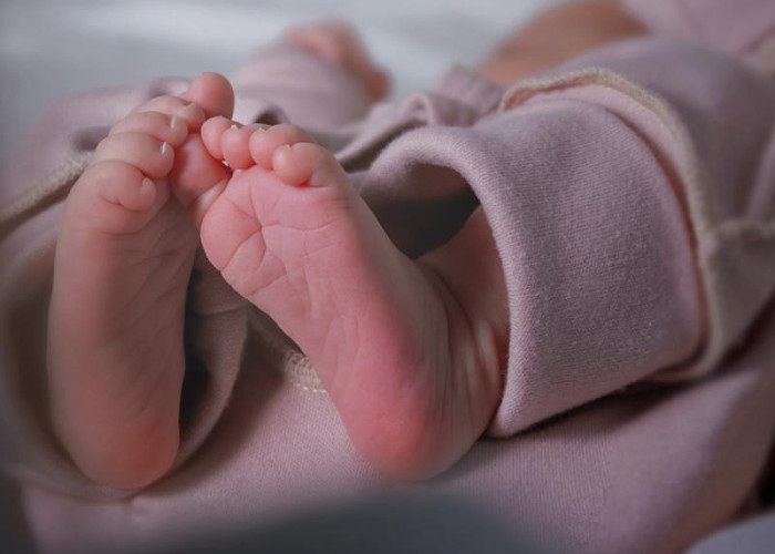 Τραγωδία στην Πάτρα: Εντοπίστηκε νεκρό βρέφος σε σπίτι