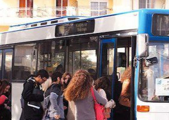 Μειωμένο το κόμιστρο για τους φοιτητές από τον ΟΑΣΘ