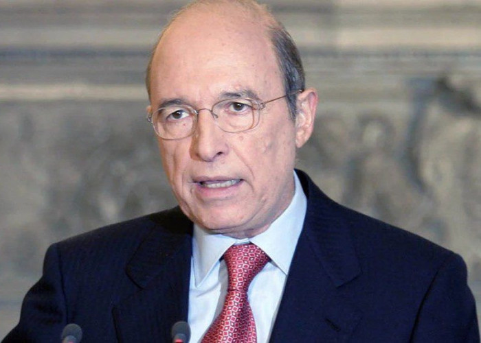 Έφυγε απο τη ζωή ο Κώστας Σημίτης 