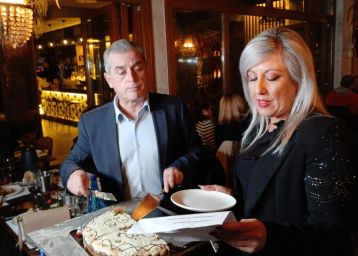 Σπυρόπουλος και ΜΜΕ αντάλλαξαν ευχές για υγεία, πρόοδο και καλές ειδήσεις