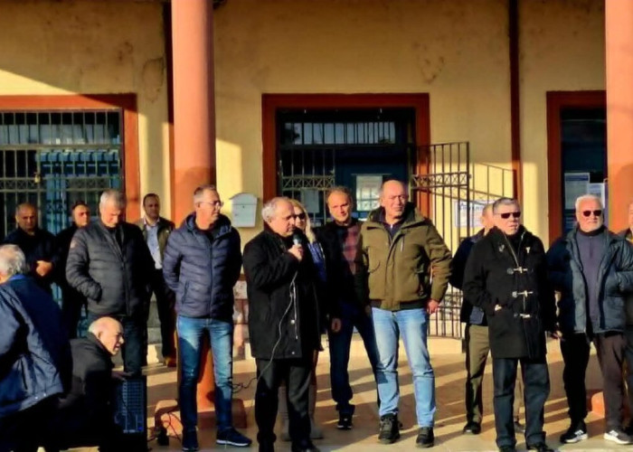 Στο Σταθμό της Ροδόπολης από κατοίκους του Δήμου Σιντικής συμβολικός αποκλεισμός της σιδηροδρομικής γραμμής