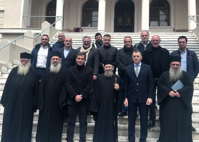 Να συλλέξουν κειμήλια και να κάνουν έκθεση στο ΥΜΑΘ δεν προλαβαίνουν οι μοναχοί του Αγίου Όρους
