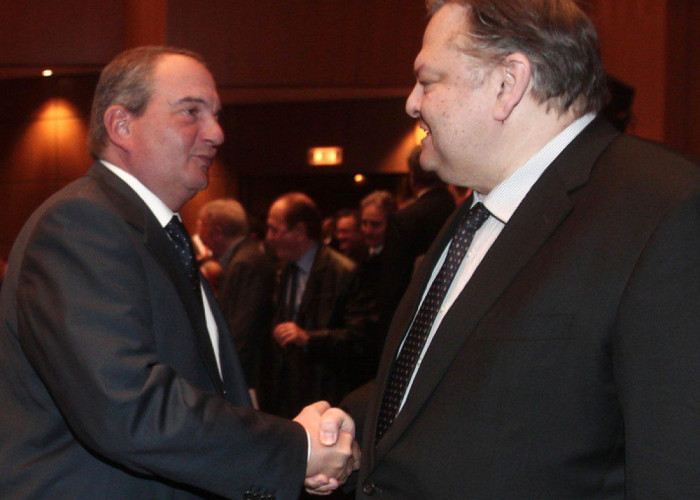 Συνάντηση Καραμανλή – Βενιζέλου στην παρουσίαση του βιβλίου Βαληνάκη για τα ελληνοτουρκικά