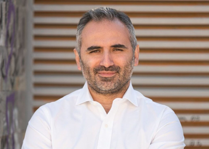 Κώστας Καρπουχτσής : Λεφτά υπάρχουν, αλλά όχι για τη «ραχοκοκαλιά» της ελληνικής οικονομίας…