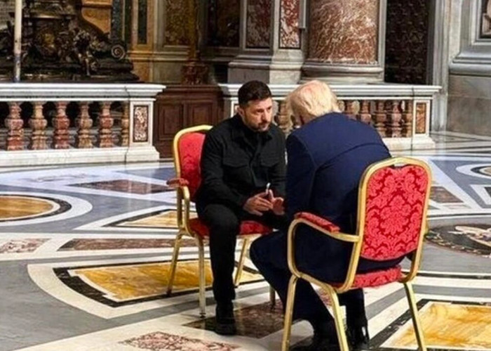 Στην κηδεία του Πάπα των Φτωχών Ελπίδες για τερματισμό του πολέμου