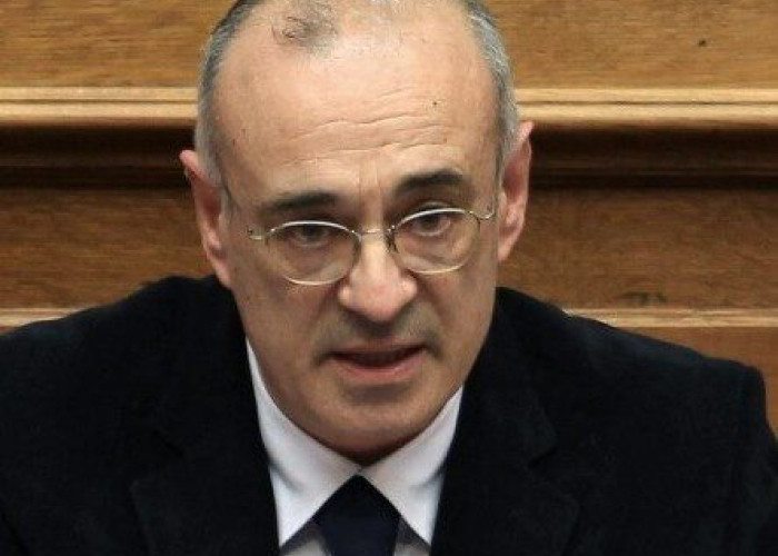 "Μπορεί και πρέπει η Ελλάδα να απέχει από τις αποφάσεις της ΕΕ για το Ουκρανικό"