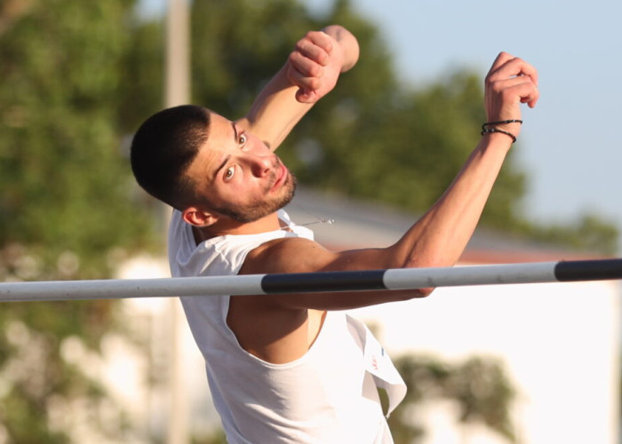 Πανελλήνιο Κ20: Νίκη για τον Πασχάλη Γεννίκη στο ύψος που είχε το μυαλό του και στον αδερφό του στη Μαδρίτη