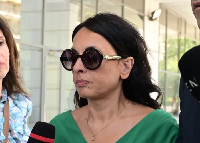 Πέτρος Φιλιππίδης: Για πρώτη φορά στις κάμερες μια από τις καταγγέλλουσες – «Αισθάνομαι δικαιωμένη»