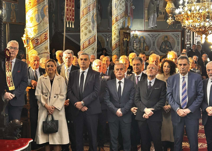 Με επισημότητα το ετήσιο μνημόσυνο για τα 204 χρόνια από τον θάνατο του ήρωα Εμμανουήλ Παπά