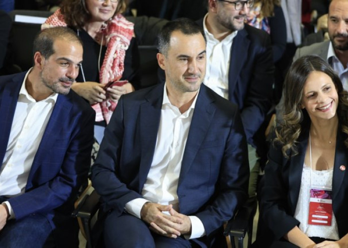 Αχτσιόγλου και Χαρίτσης λοξοκοιταζουν προς το νέο κόμμα του Αλέξη Τσίπρα