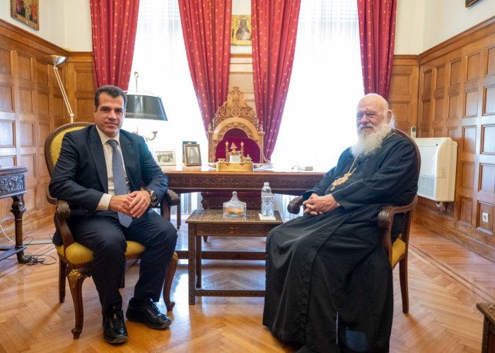 Συνάντηση Πλεύρη – Ιερώνυμου: «Επιλέγουμε τη συνεργασία με την Εκκλησία»