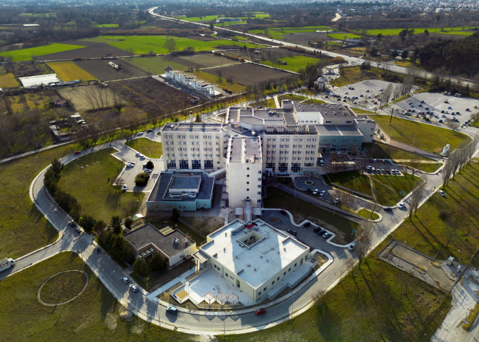 «Ευχαριστήρια επιστολή» σε Κοπατσάρη – Μπαλαξή για την επαναλειτουργία του χειρουργικού οδοντιατρικού τμήματος ΑΜΕΑ