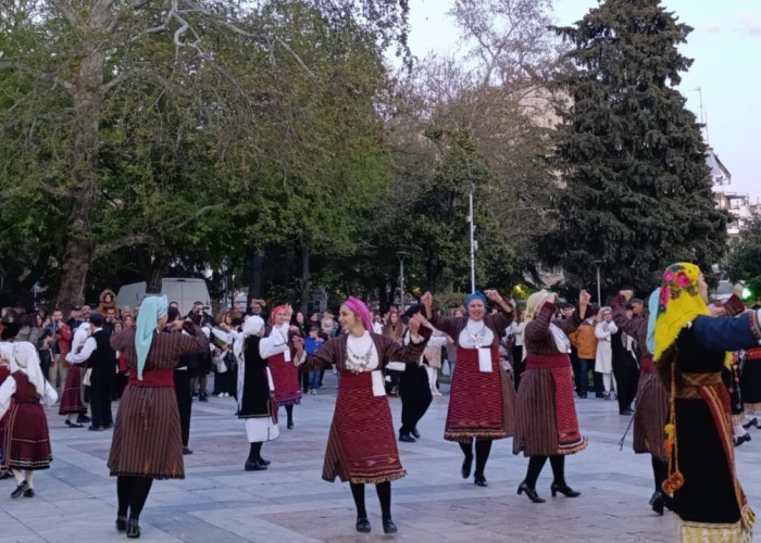 Λαογραφικός όμιλος Βλάχων και Φίλων «Λαϊλιάς» Ν . Σερρών- «3ο Αλαλούμ Αποκριά με τον Λαϊλιά