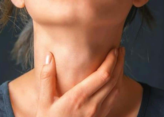 Φλέμα στον λαιμó: Τι να κάνετε για να απαλλαγείτε