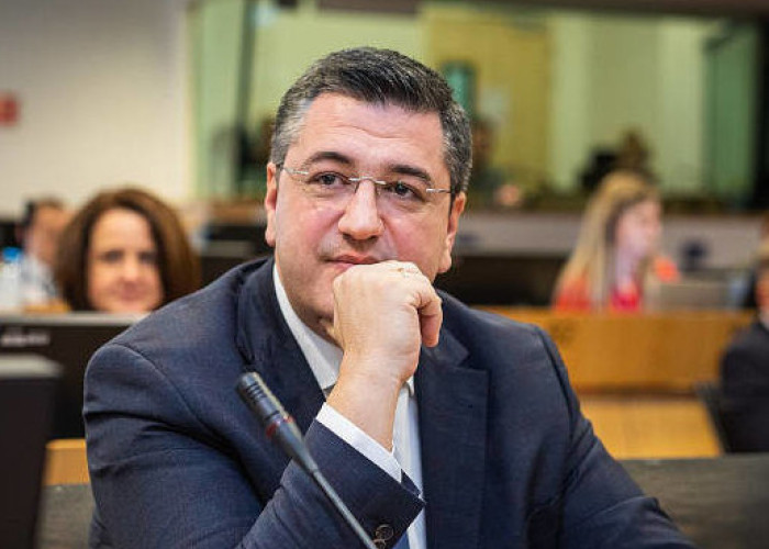 Απόστολος Τζιτζικώστας -Η εποχή της ανάπτυξης με κάθε κόστος’ στις αερομεταφορές έχει τελειώσει