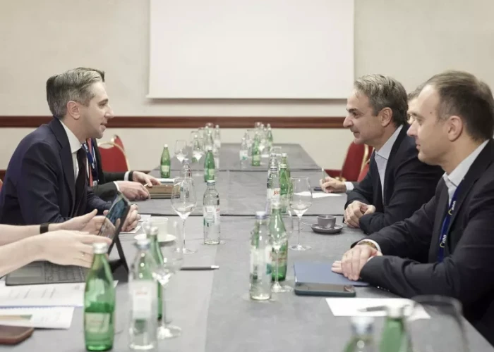 Μητσοτάκης – Χατζηβασιλείου στο Ζάγκρεμπ για την συνάντηση των ηγετών του ΕΛΚ