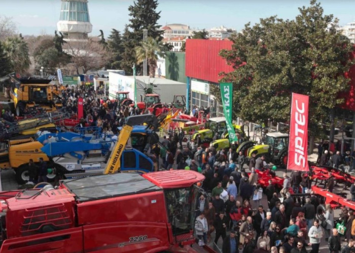 Άνοιξαν οι πύλες της Agrotica