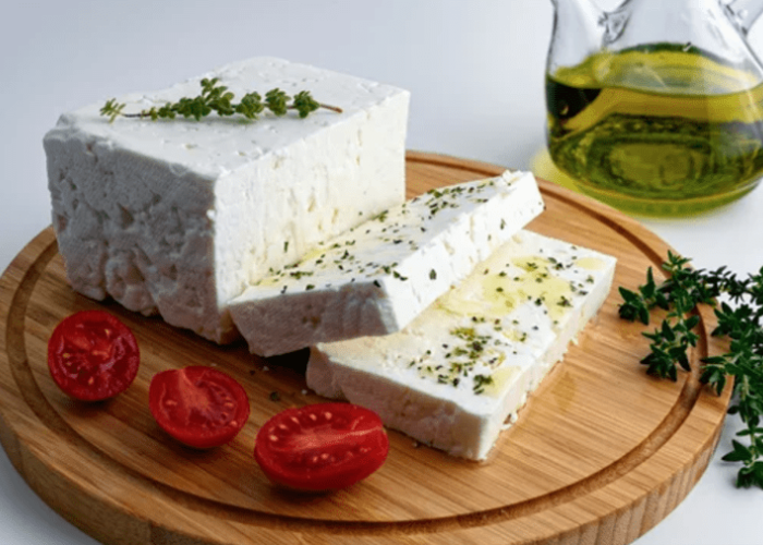 Η φέτα βρίσκεται σε τεράστιο κίνδυνο από λανθασμένες πολιτικές