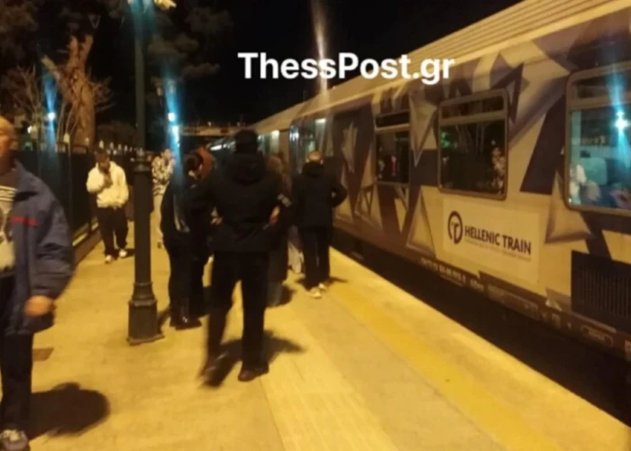 Ακινητοποιήθηκε στην Οινόη η αμαξοστοιχία που εκτελούσε το δρομολόγιο Αθήνα – Θεσσαλονίκη