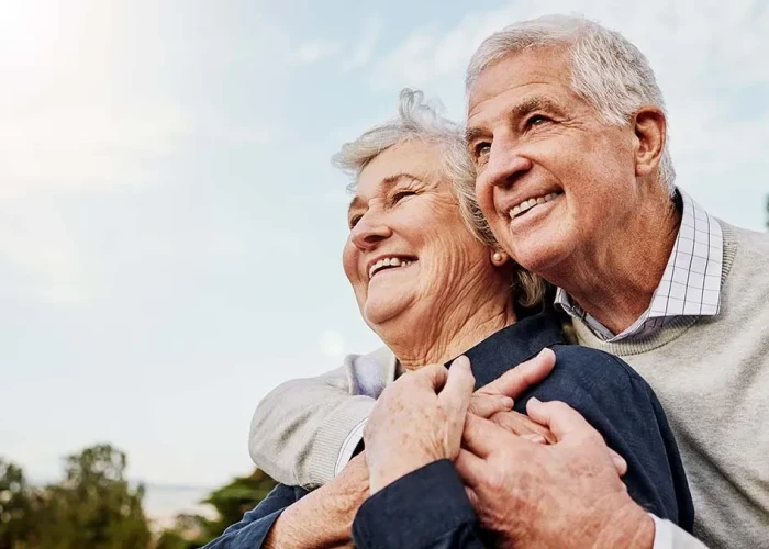 Είναι πιο δύσκολη η ζωή – και το τέλος της – για τους ορκισμένους εργένηδες;