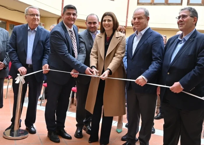 Επίσκεψη της Σοφίας Ζαχαράκη στην Πέλλα για τα εγκαίνια του Κέντρου Καινοτομίας Κεντρικής Μακεδονίας – Επισκέψεις σε σχολεία και στο εργοτάξιο για το νέο Μουσικό Σχολείο